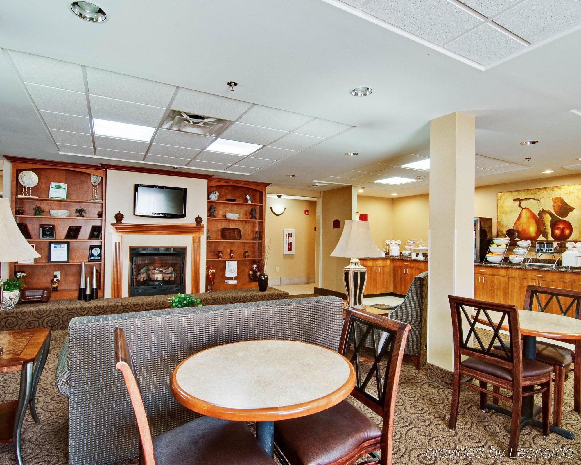 ווית'וויל Comfort Suites מראה חיצוני תמונה