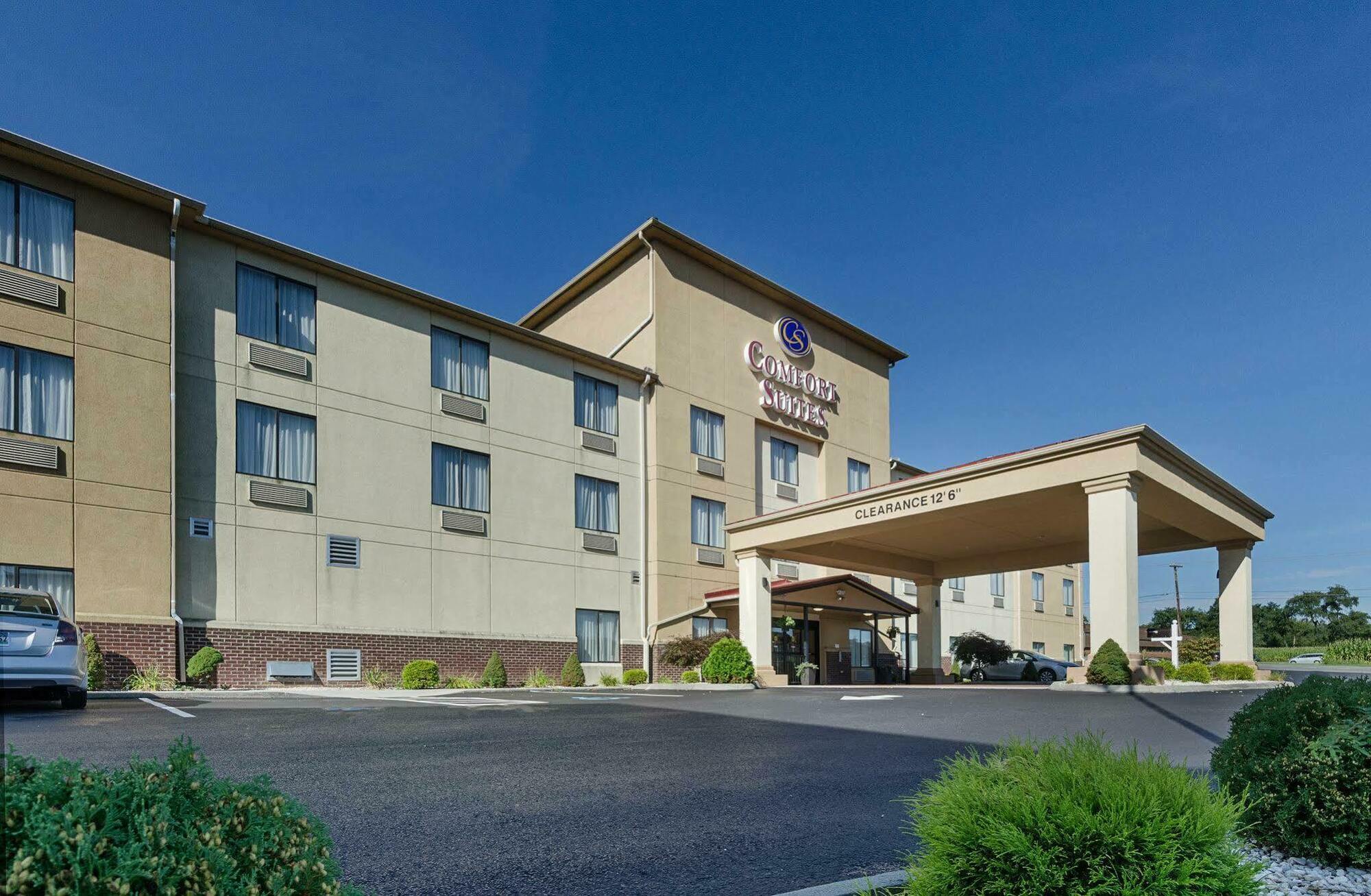 ווית'וויל Comfort Suites מראה חיצוני תמונה